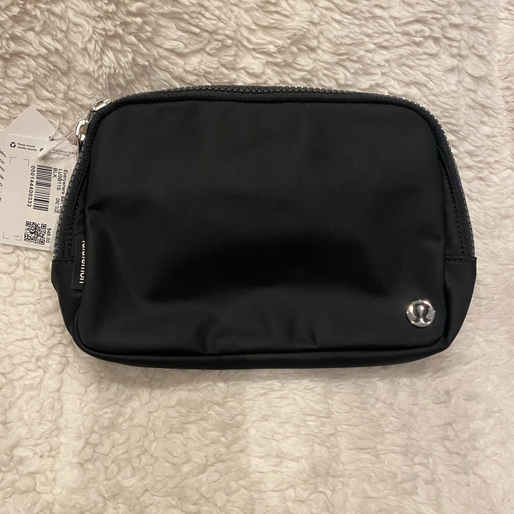 Lululemon Everywhere Belt Bag LARGE